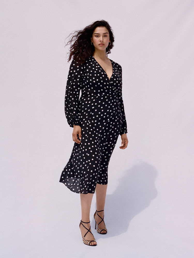 The Violette - Black & White Spot