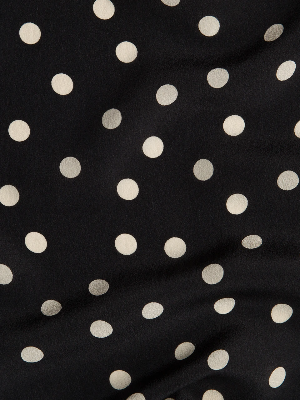 The Julia - Black and White Spot