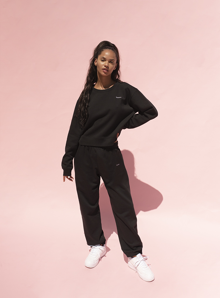 Réal Sweatshirt | Black with White Logo 