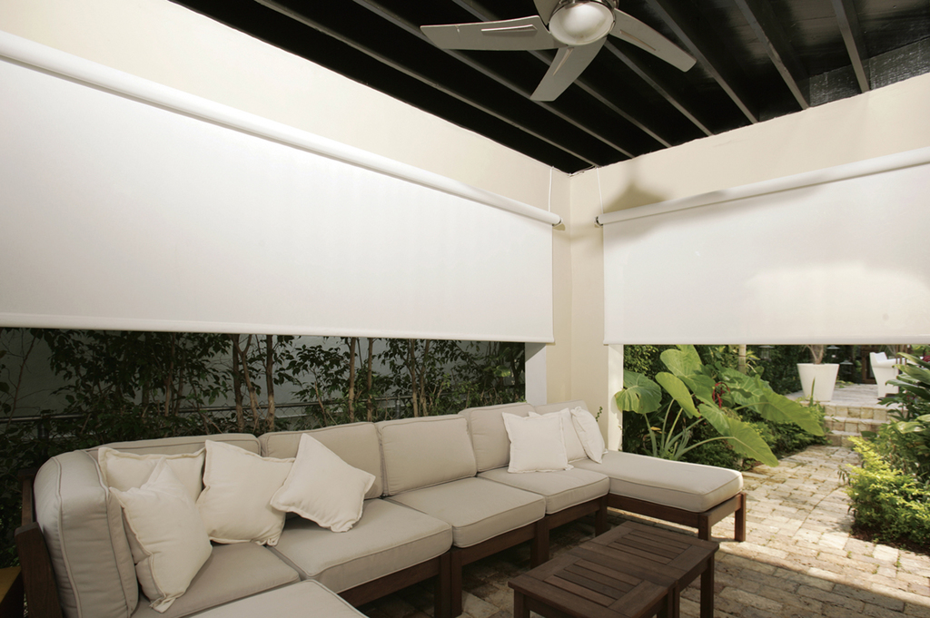 Vertilux Roller Shades vertilux-rollershades-040-outdoor-living-space.jpg