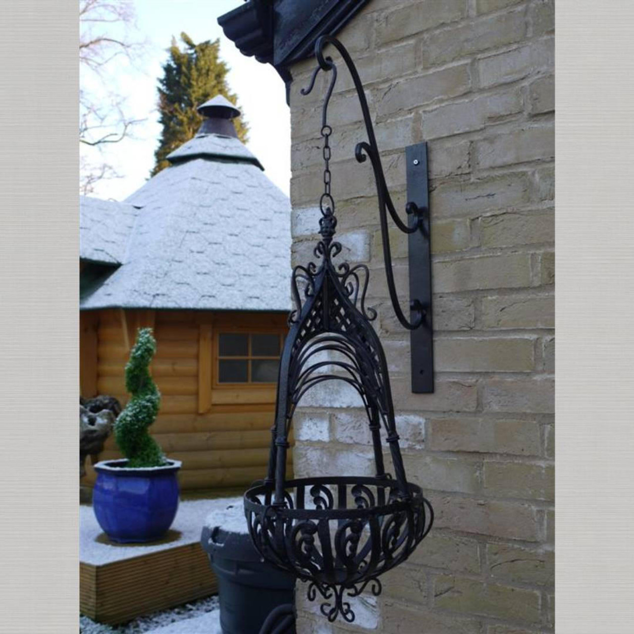 1975 Black Distressed Wrought Iron Garden Hanging Basket 