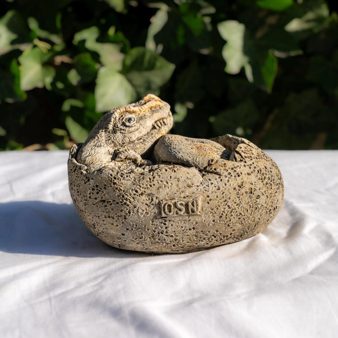 Stone Cast Tyrannosaurus Garden Sculpture Animal Statue 