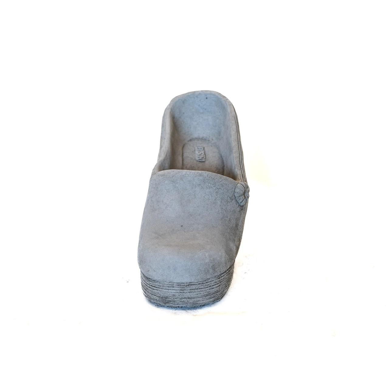 Stone Cast Stiletto Design Pot 