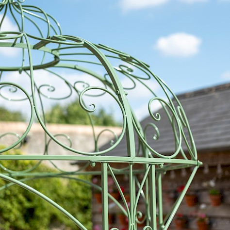 Lille Metal Gazebo – Compact Garden Structure