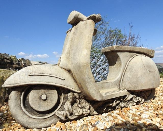 Scooter Ornament in Lambretta Vespa Style | Hand Made Ornament