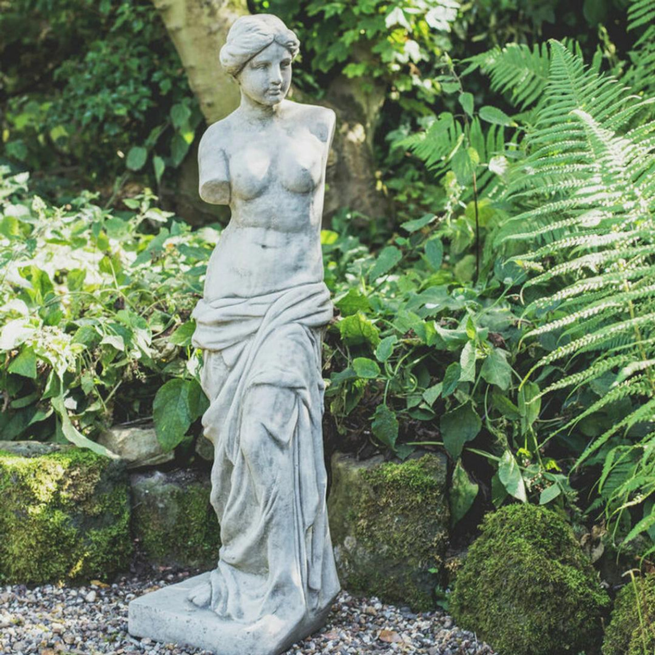 Classic 'Venus' Style Stone Garden Statue