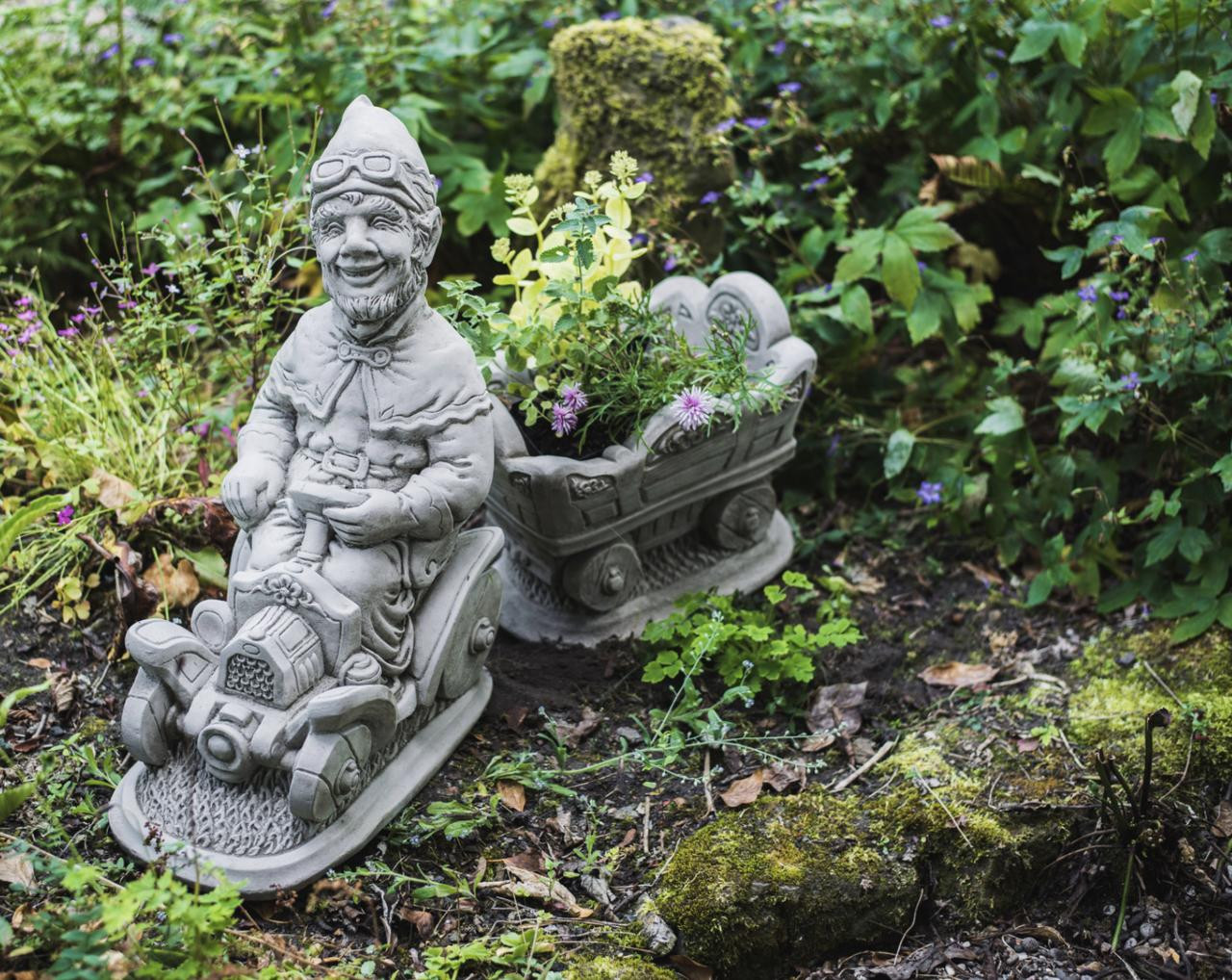 Large Gnome and Trailer Garden Pot Ornament