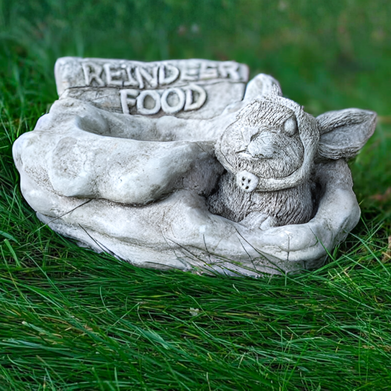 Stone Cast Christmas 'Reindeer Food' Pot/Bowl Garden Ornament