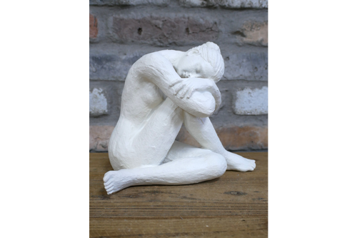Sitting Lady – Contemporary Resin Sculpture