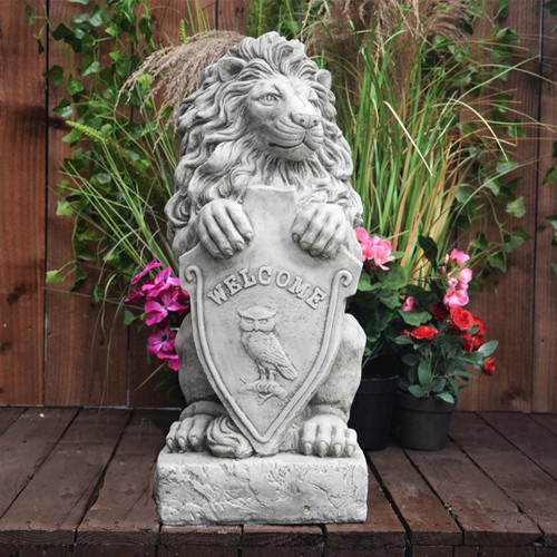 Majestic Gatepost Lion status with Welcome Shield Majestic Gatepost Lion status with Welcome Shield