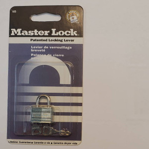 Master Lock-    9D- With 2 Keys