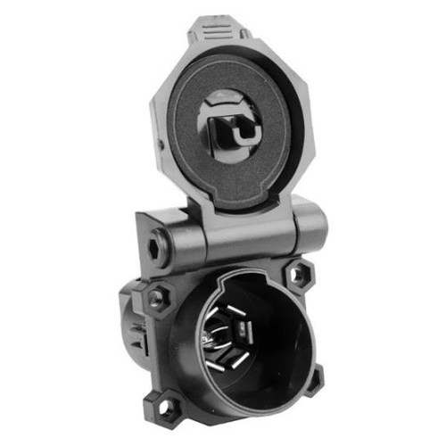 Vehicle Tow Socket- 7 Pin- With Cover