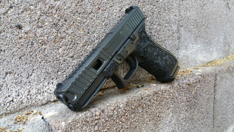 TRACTION V1 CUT ON YOUR FACTORY SLIDE - COMPATIBLE WITH GLOCK PISTOLS