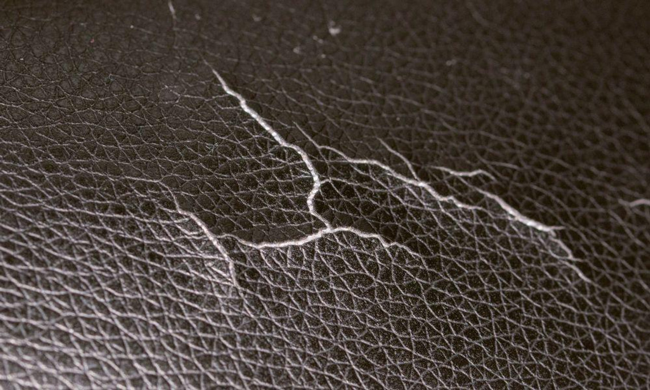What Causes Leather Truck Seats To Crack? GraMag