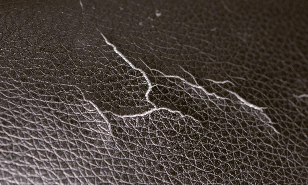 What Causes Leather Truck Seats To Crack? GraMag