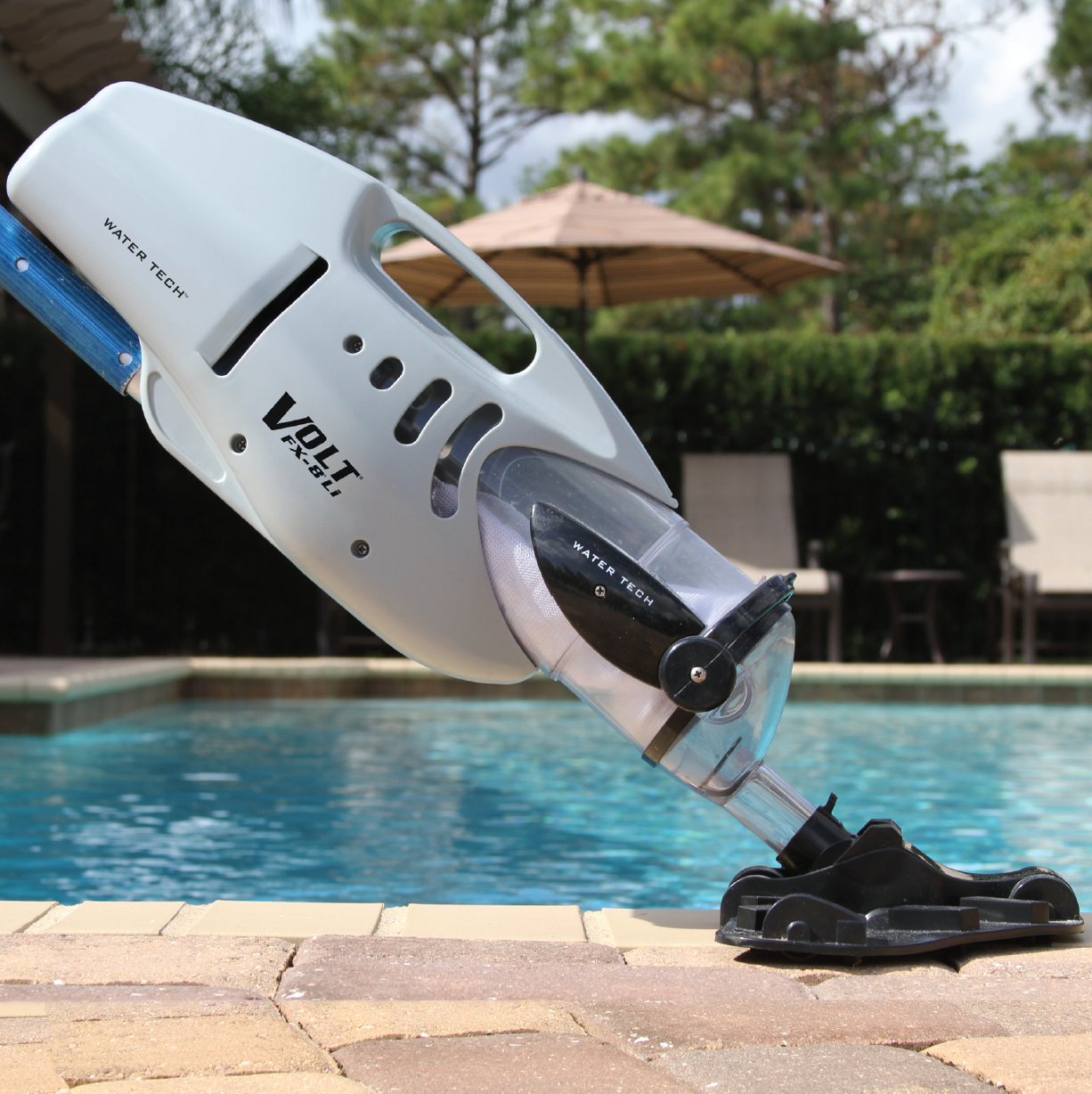 Water Tech Volt FX-8Li Rechargeable Pool Vacuum, 34000KL - EZ Pool ...