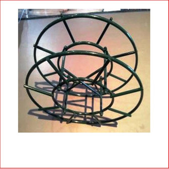 The Christmas Lights Storage Wheel allows you to store your Christmas lights easily. The reel holds up to 23 metres of lights which will help keep lights or extension cords tangle & damage free.
