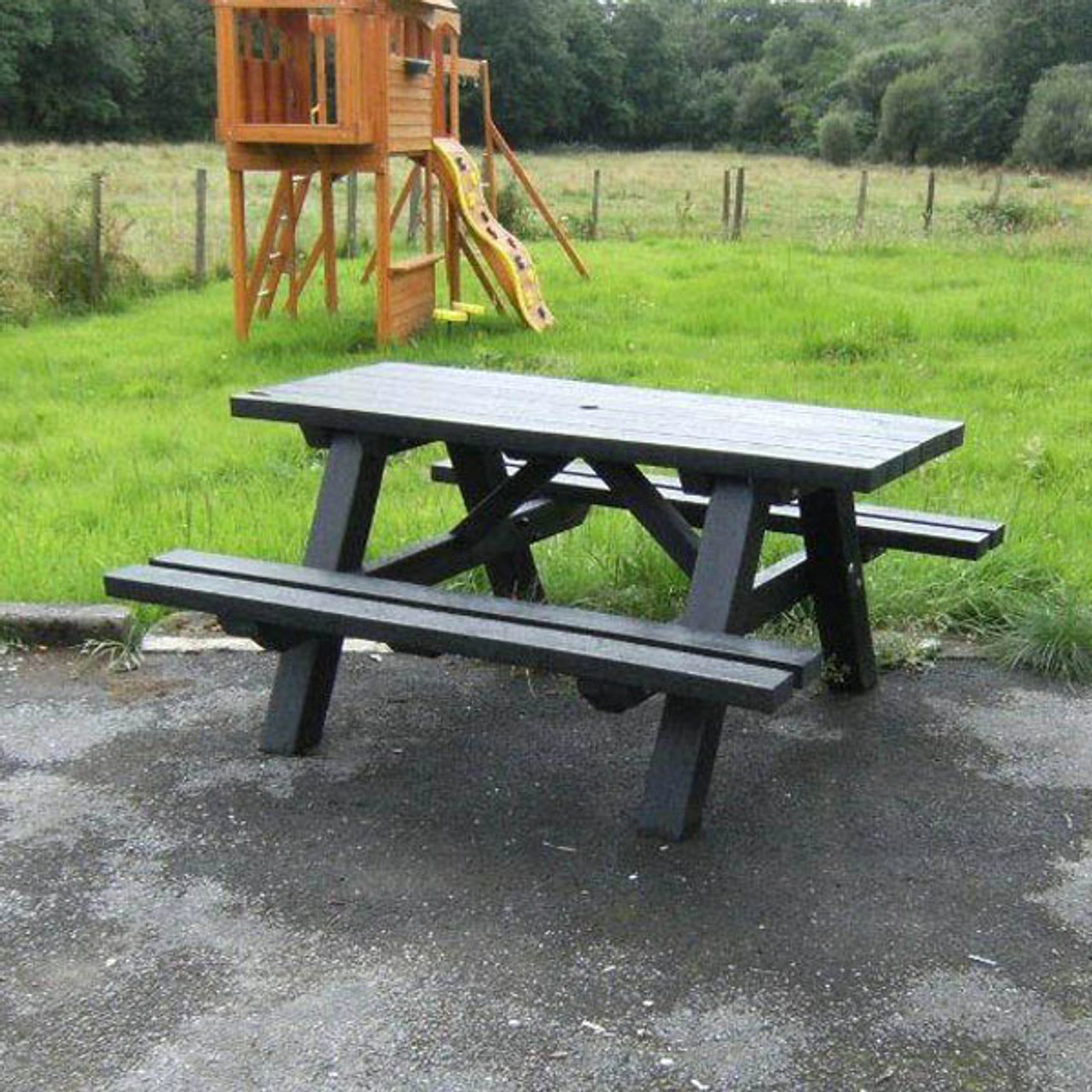 Wybone Enviro Recycled Plastic Picnic Table Black With Brown Slats