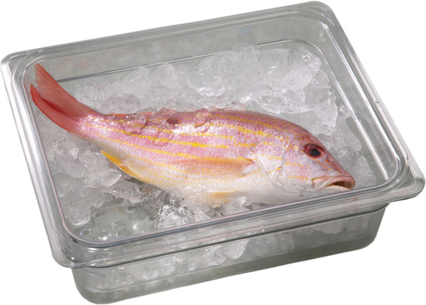 23CLRCW135 - A half sized Cambro Polycarbonate Colander Pan containing a red fish on ice