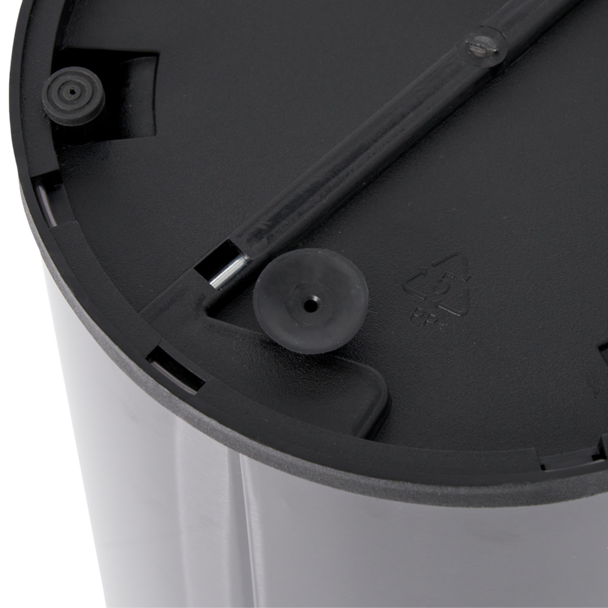 2179250 - Rubbermaid Round Pedal-Operated Wastebasket - 6 Ltr - Charcoal - Detail of Rubber Base Feet 2179250 - Rubbermaid Round Pedal-Operated Wastebasket - 6 Ltr - Charcoal - Detail of Rubber Base Feet