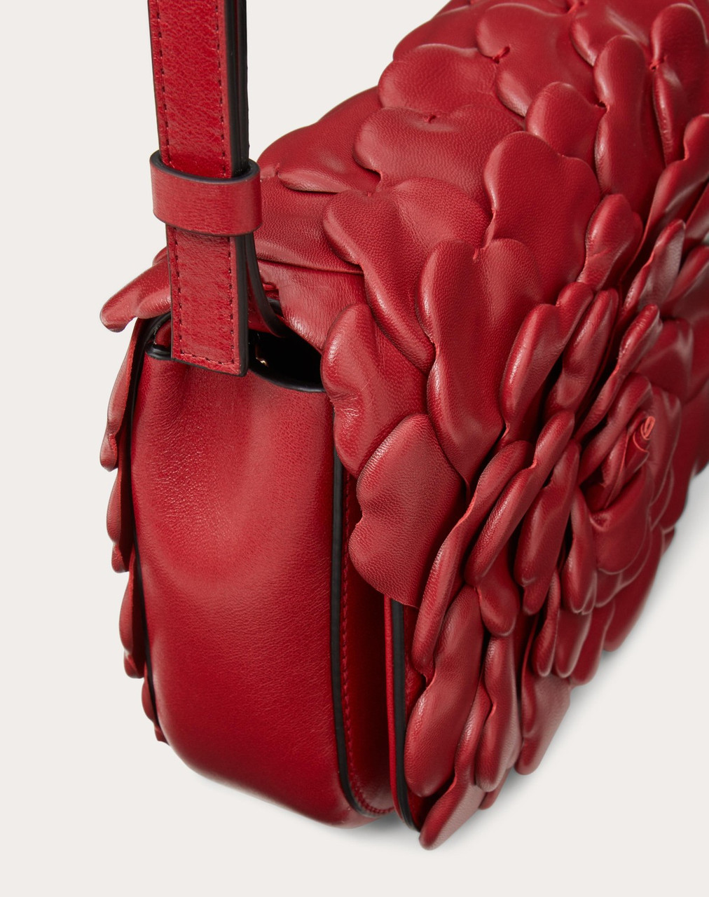 Valentino Garavani Atelier Bag 03 Red Oro Rose Edition Small