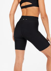MATTE TECH SPIN SHORT - BLACK [USW020040]