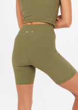 PEACHED 6IN SPIN SHORT - OLIVE [USW021008]