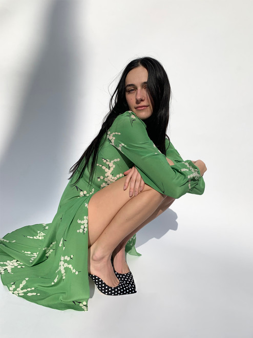 The Violette - Summer Loving Green, model shot