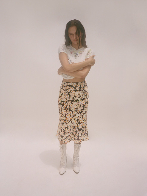 The Naomi - Flower Power, model shot