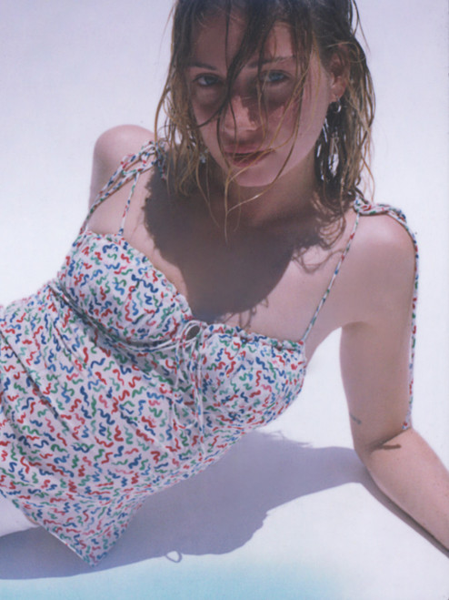 The Ana - White Squiggle