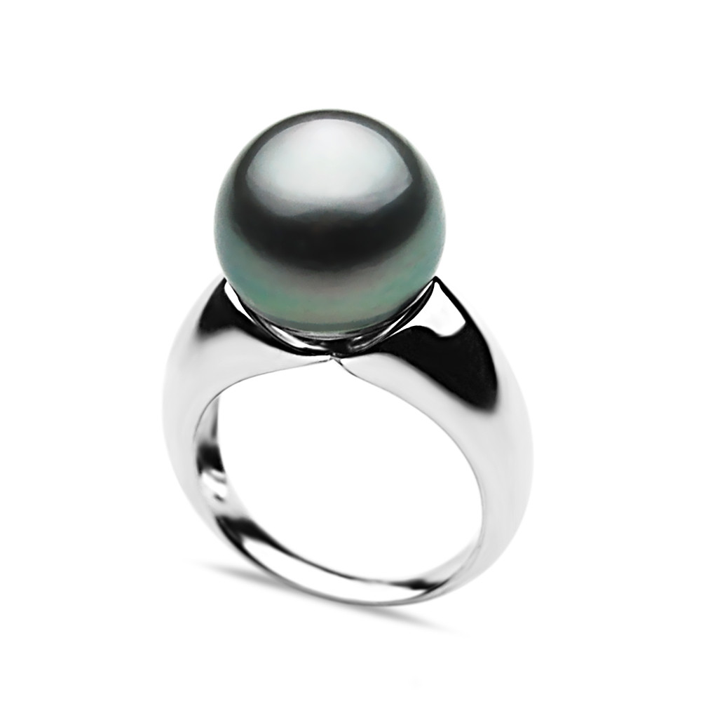 Maile Leaf Tahitian Black Pearl Ring in Yellow Gold with Diamonds