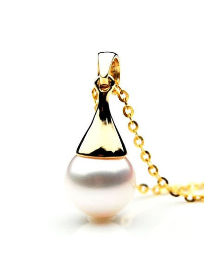 AP004b (AAA 8.5-9 mm White Japanese Akoya Saltwater Pearl Pendant In 18K Yellow Gold) Pearl Pendants Pacific Pearls