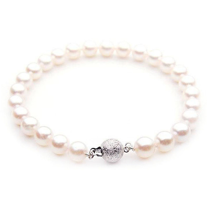 AB024-1 (AAA 8.5-9 mm Japanese Akoya Saltwater Pearl Bracelet  White gold clasp )