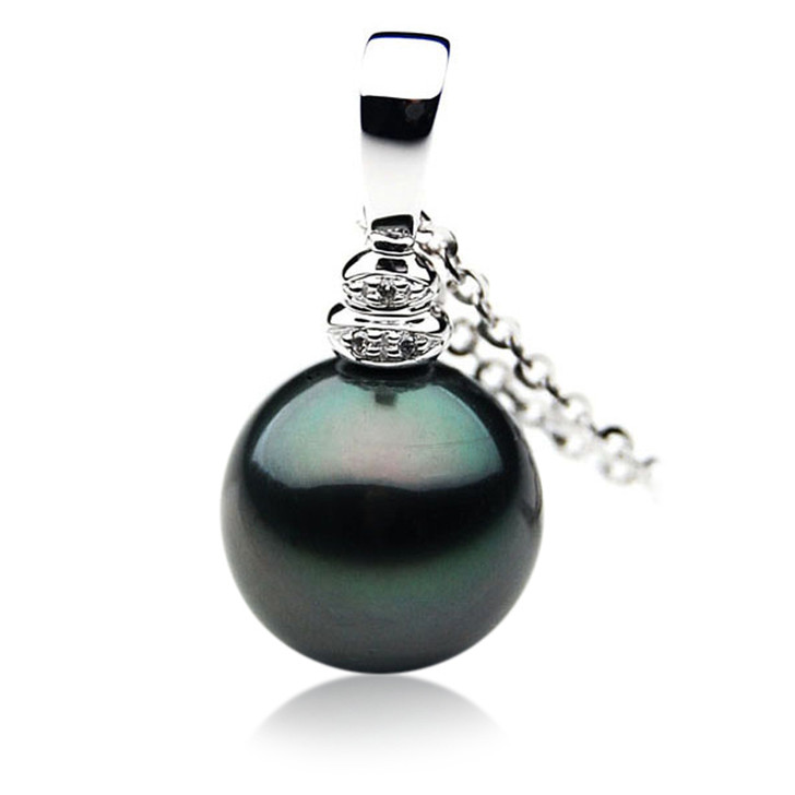 TP029 (AAA 12mm Tahitian Black pearl Pendant and Diamonds in 18k White Gold)
