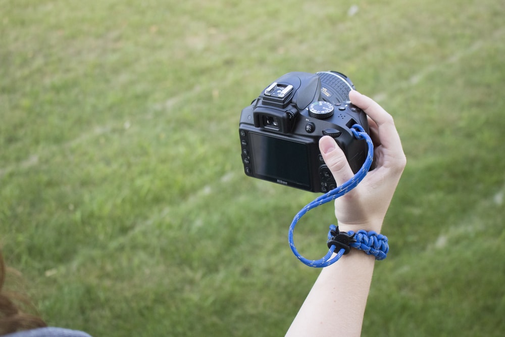 Tutorial Spotlight: Paracord Camera Wrist Strap - Paracord Planet