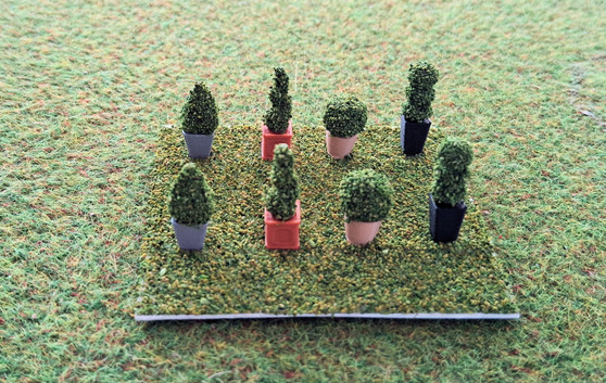 Assorted Topiary Bushes (8) for 00/HO