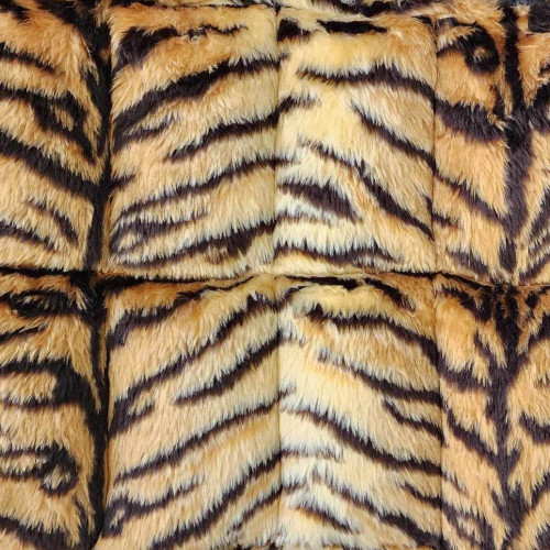 Roar into relaxation with our Weighted Lap Blanket - Tiger Print 2.5kg, where the wild meets comfort in a furry, tactile adventure.