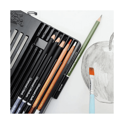 Express yourself with Mont Marte - Sketch & Draw Collection 17 Piece. It includes everything you need to draw, sketch, blend, shade and bring your masterpieces to life.