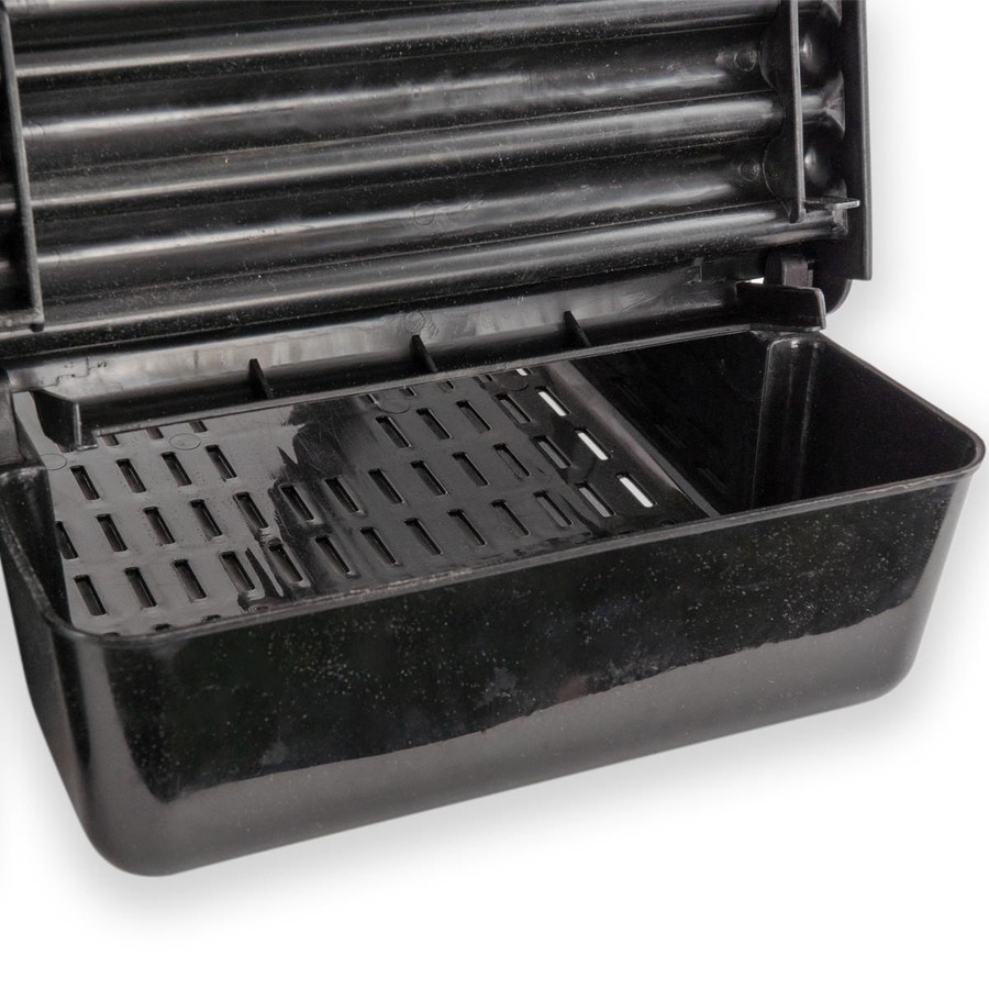 Galvanized Roll Out Nest Box with Plastic Roll Out Baskets Galvanized Roll Out Nest Box with Plastic Roll Out Baskets