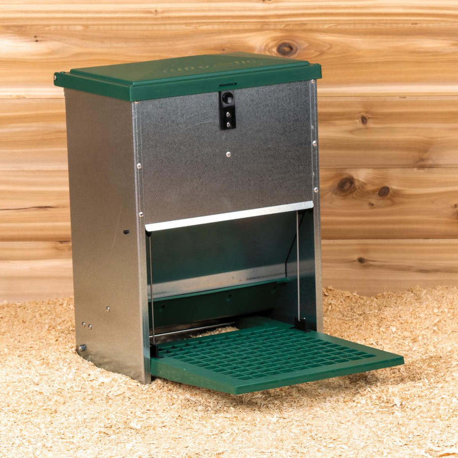 PH190 strombergs automatic chicken and duck treadle feeder feedomatic 26 lbs alternate PH190 strombergs automatic chicken and duck treadle feeder feedomatic 26 lbs alternate