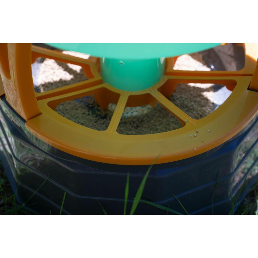 High capacity Poultry Feeder  feed saver grill