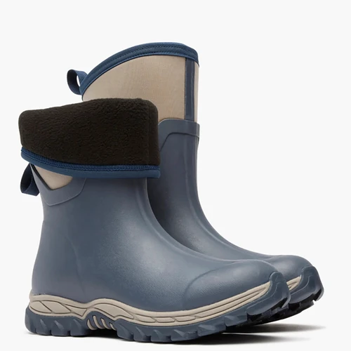 Muck® Women's Blue Arctic Sport II Mid Boots
