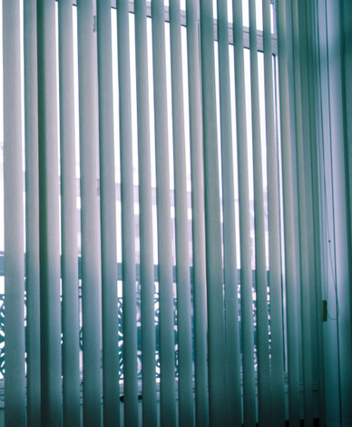 How to Clean Vertical Blinds