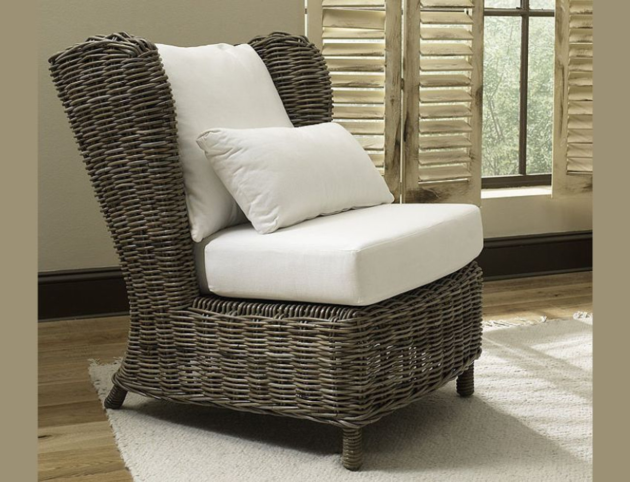 wicker roll arm chair