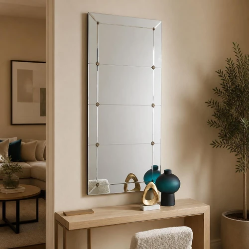 Rosette Mirror in Clear