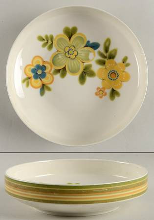 Chestnut Hill Round Vegetable or Serving Bowl