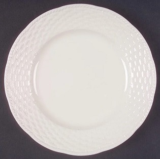 Country Manor Round Salad Plate
