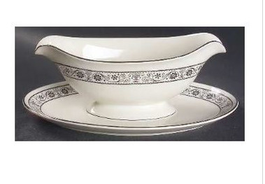 Barcelona Gravy Boat and Stand