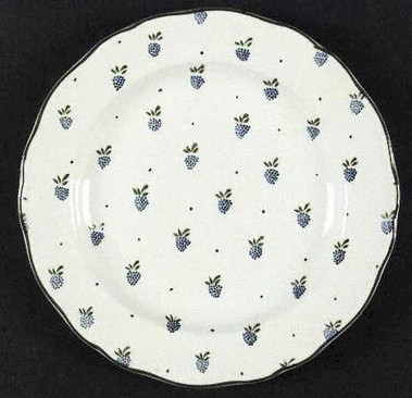 Berries Johnson Brothers Dinner Plate  New