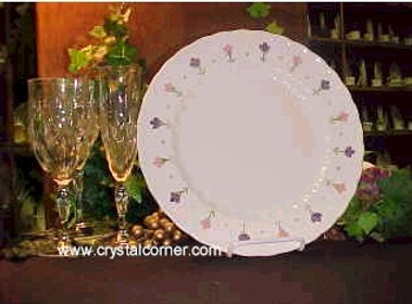Laura Metlox Dinner Plate